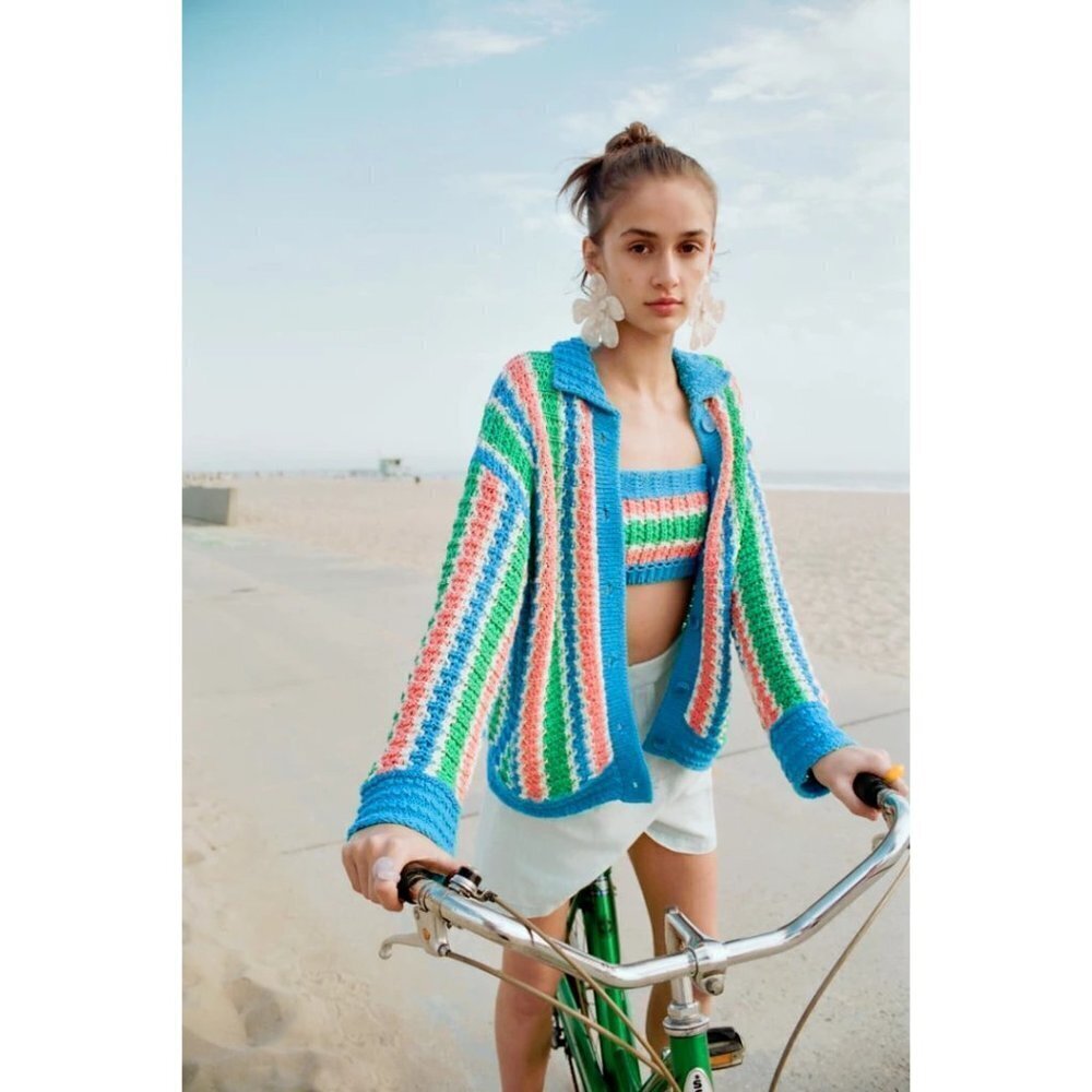 NWOT Zara multicolour horizontal stripe pattern knit crop top, M